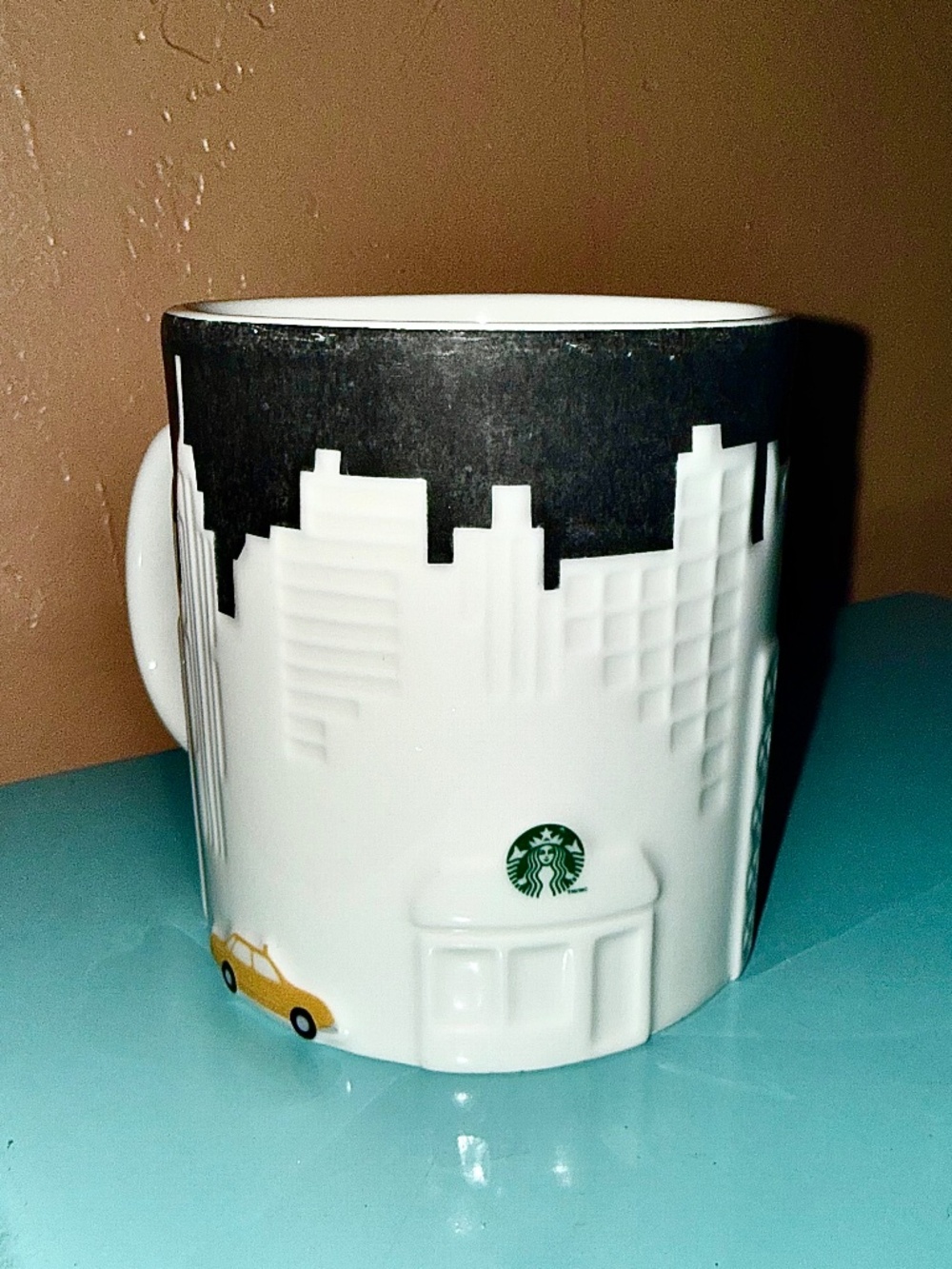 Starbucks New York City Collections  mug with Taxi and skylline